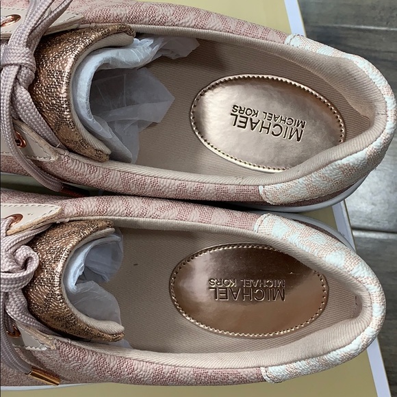 MICHAEL KORS POPPY LACE UP MINI MK LOGO PVC BALLET - Picture 16 of 16